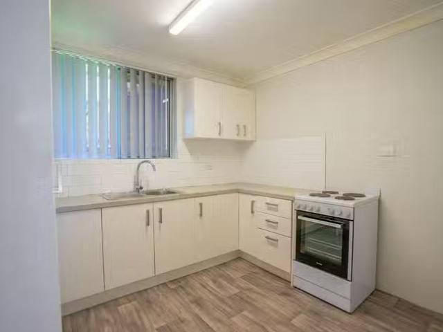 Nice 6/3 Harvard Close, Jesmond, NSW 2299