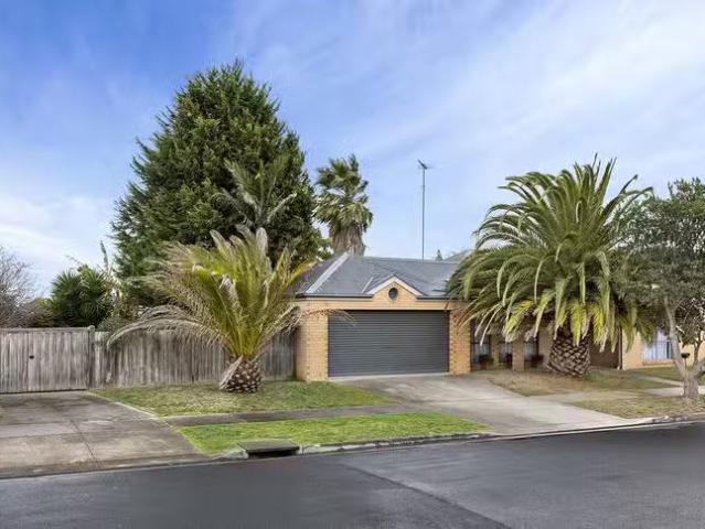 Charming 63 Homestead Drive, St Albans Park, VIC 3219