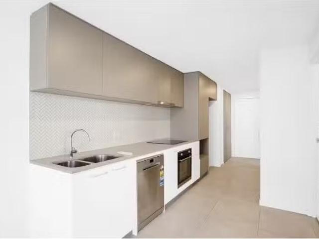 Deal! 601/38 Oakden Street, Greenway Apartment for rent Liste.