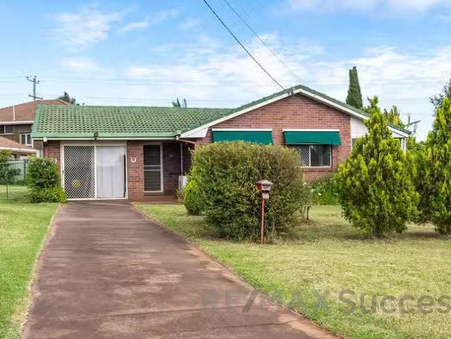 Deal! 60 Jennifer Crescent, Darling Heights, QLD 4350