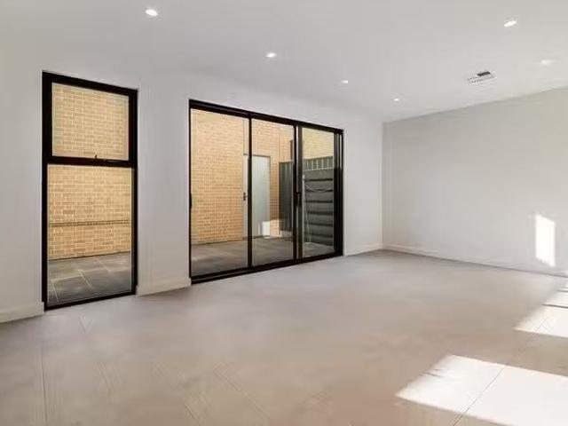 Cozy 60 Mulberry Road, Glenside, SA 5065