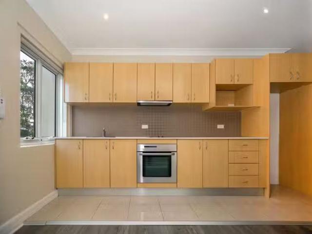 Cozy 6/149 Old South Head Road, Bondi Junction NSW 2022