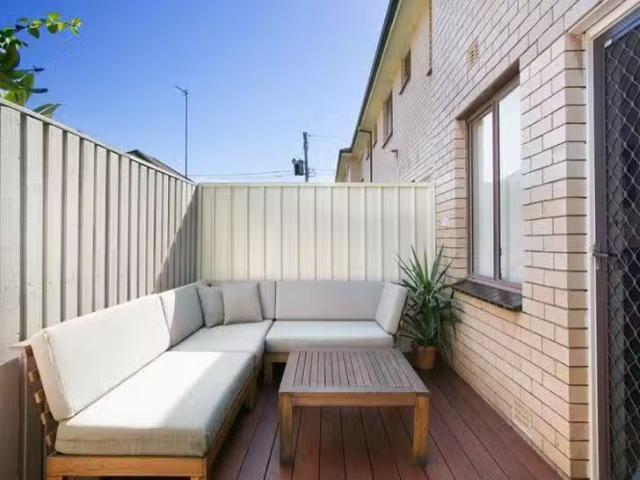 Cozy 6/1 The Avenue, Bellambi, NSW 2518