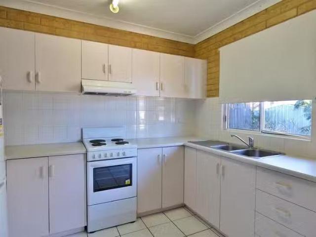 Cozy 6/1 Adina Street, Cannonvale, QLD 4802