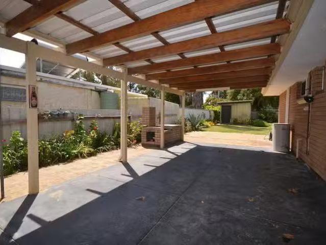 Just in! 61 Perseus Road, Silver Sands, WA 6210