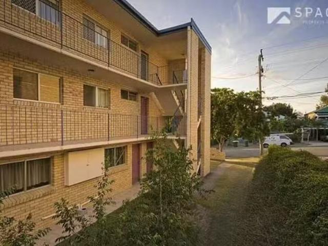 Nice 6/20 Hunter Street, Kelvin Grove, QLD 4059