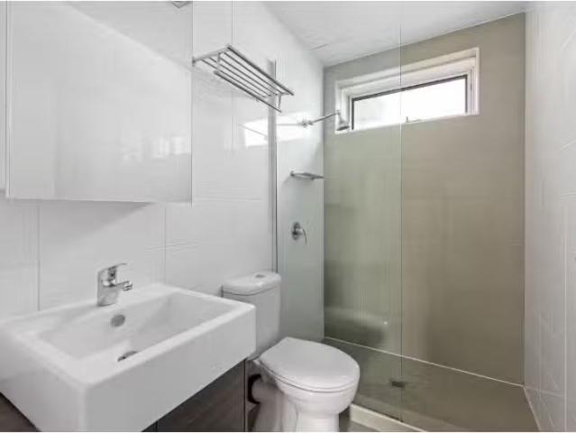 Charming 6/218 Lennox Street, RICHMOND Apartment for rent Lis.
