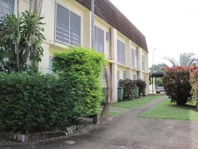 Cheap 6/28 Echlin Street, West End, QLD 4810