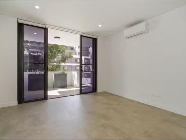 Unique 62/9 13 Goulburn Street, Liverpool Apartment for rent.