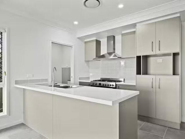 Deal! 62 Waratah Street, Pallara, QLD 4110