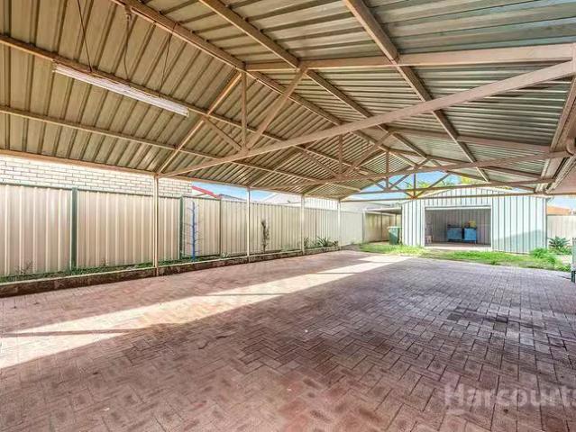 Just in! 62 Coronata Drive, Warnbro, WA 6169