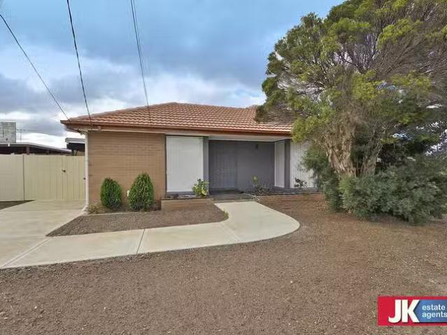 Unique 62 Heaths Road, Hoppers Crossing, VIC 3029