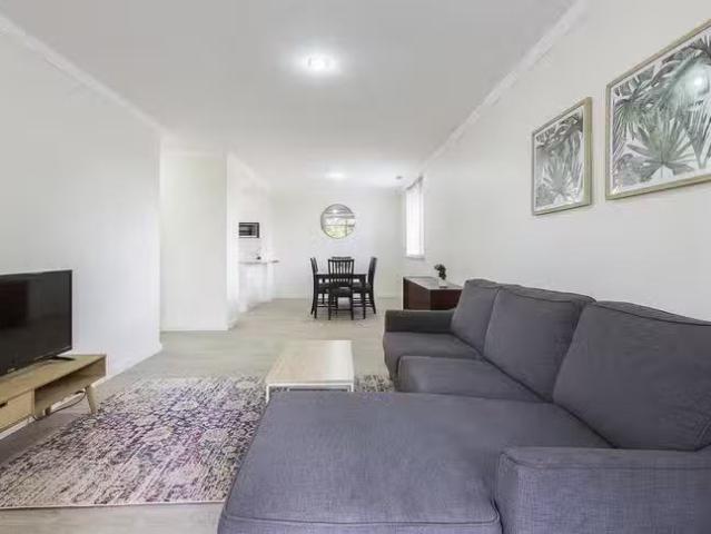 Deal! 6/7 Taylor Road, Nedlands, WA 6009