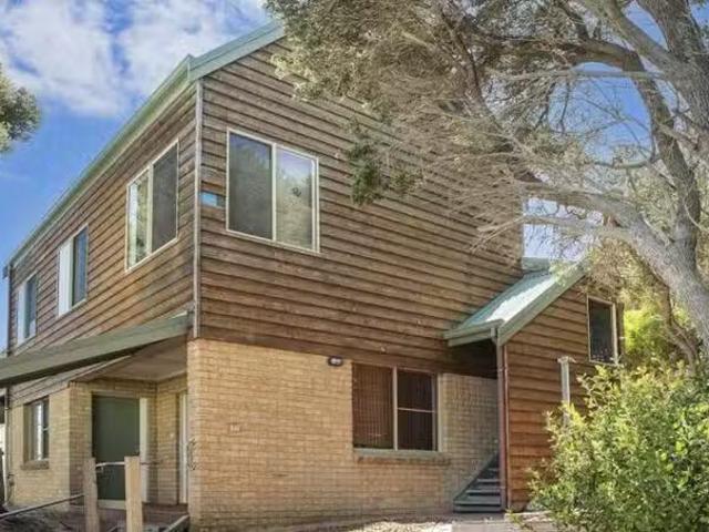 Cheap 67 Wardanup Crescent, Yallingup, WA 6282