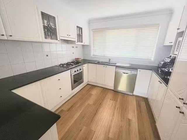 Just in! 6/50 Urunga Parade, Wollongong, NSW 2500