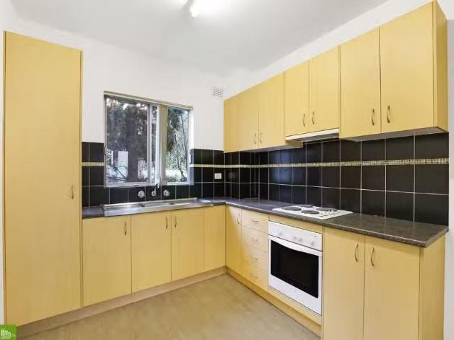 Nice 6/58 Robertson Street, CONISTON Apartment for rent Liste.