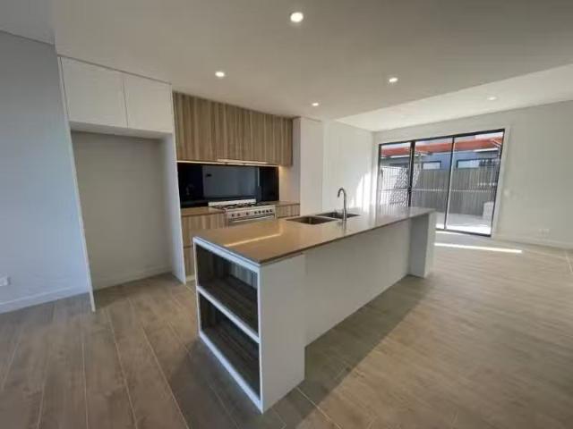 New 65 Farrell Street, Edmondson Park Apartment for rent List.