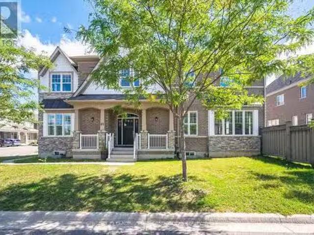 Nice 65 Novan Crescent, Aurora, ON, L4G 0X7 house for lease.