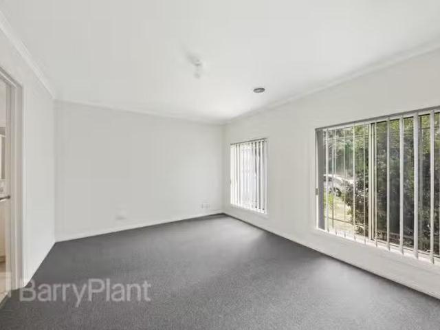 New 66 Brindalee Way, Hillside VIC 3037