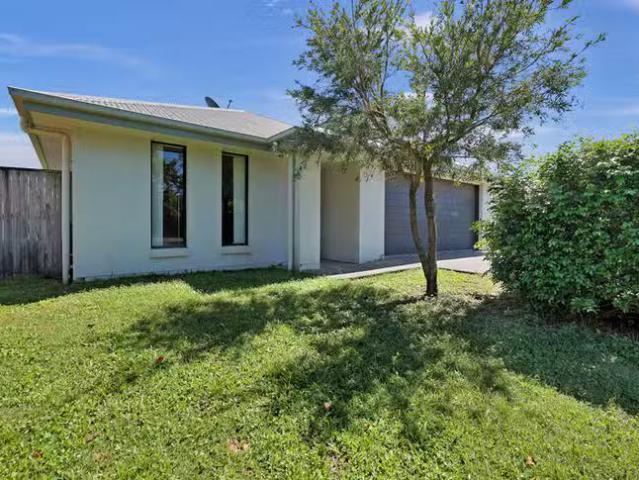 Just in! 66 Scarborough Circuit, Blacks Beach, QLD 4740