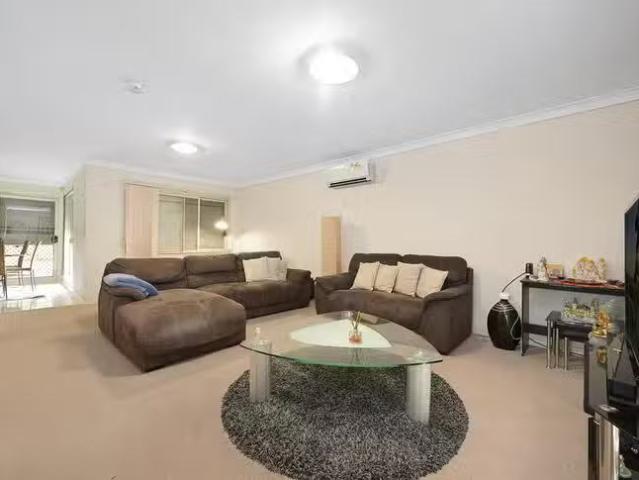 Deal! 670 Smithfield Road, Edensor Park, NSW 2176