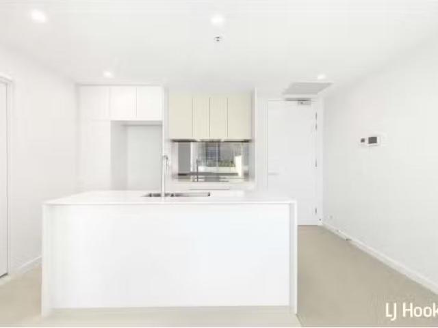 New 6/71 Constitution Avenue, CAMPBELL Apartment for rent Lis.