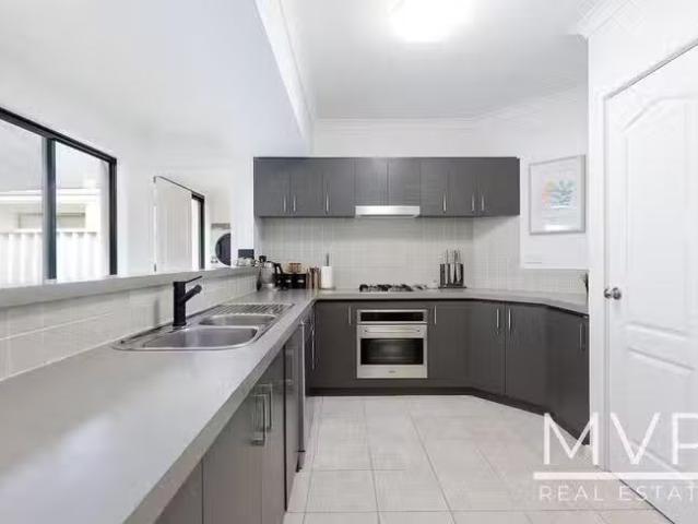 Deal! 6/83 85 Holman Street, Alfred Cove, WA 6154