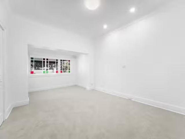 Deal! 68 Clyde Street, North Bondi, NSW 2026