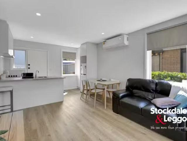 Just in! 6/9 11 Chris Court, Oak Park VIC 3046