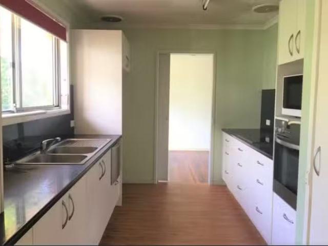 For Rent! 69 Mains Road, Sunnybank, QLD 4109