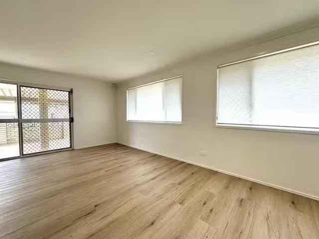 Just in! 6 Melody Street, Mermaid Waters, QLD 4218