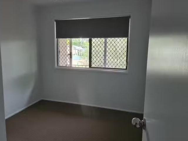 Cozy 6 Batehaven Street, Loganholme, QLD 4129