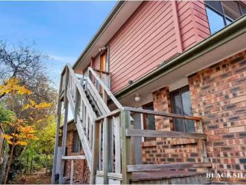 Rental! 6 Casey Crescent, Calwell Apartment for rent Listed b.