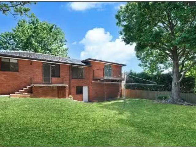 Charming 6 Jaffa Road, Dural House for rent Listed by Alison.