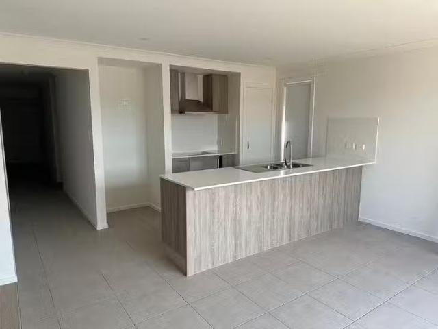 Unique 6 Pecan Road, Munno Para Downs, SA 5115