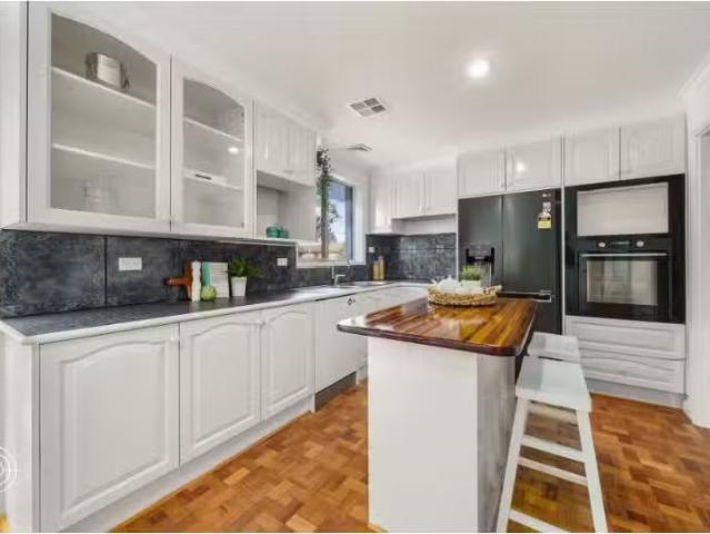 Charming 6 Skardon Street, Kaleen House for rent Listed by Cl.