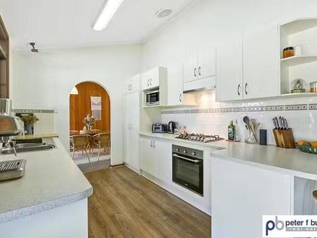 Unique 6 Vine Crescent, Happy Valley, SA 5159