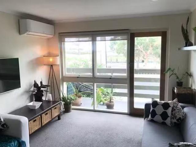 Nice 6 / 123 Tapleys Hill Road, Glenelg North, SA 5045