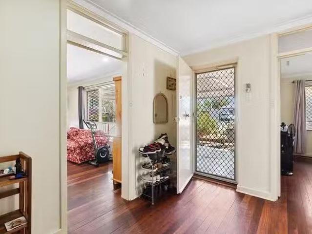 Unique 6B Harold Street, Gosnells, WA 6110