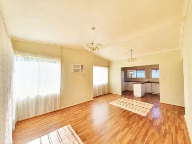 For Rent! 73 Manila Road, LETHBRIDGE PARK House for rent List.