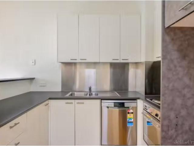 Cozy 7/108 Cambridge Street, Collingwood Townhouse for rent L.