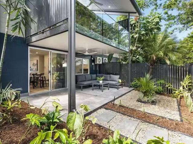 Nice 7/10 14 Faculty Close, Smithfield, QLD 4878