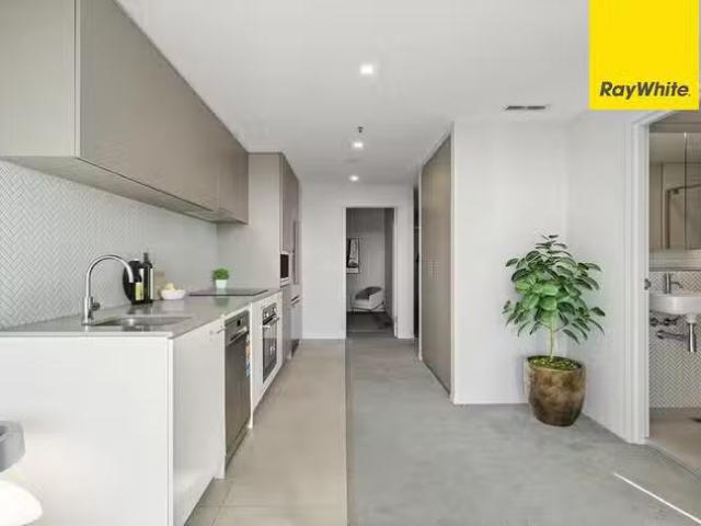 Just in! 711/335 Anketell Street, Greenway, ACT 2900