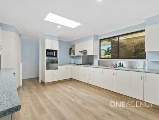 For Rent! 71 Waratah Crescent, Sanctuary Point, NSW 2540