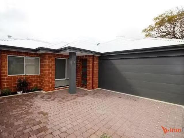 Deal! 71A Falstaff Crescent, Spearwood, WA 6163