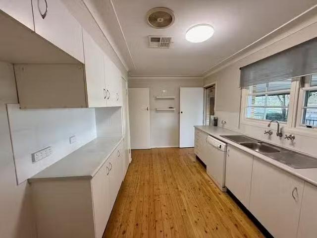 For Rent! 77 Yambo Street, Morisset, NSW 2264