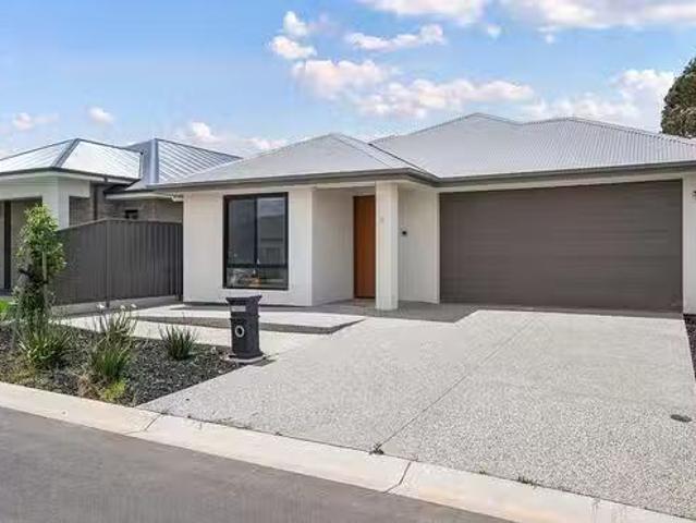 Deal! 77 Amblemead Drive, Mount Barker, SA 5251