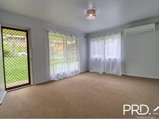 Deal! 77 Phillip Street, GOONELLABAH House for rent Listed by.