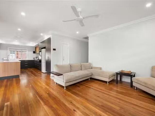 Rental! 74 Donald Street, Camp Hill, QLD 4152