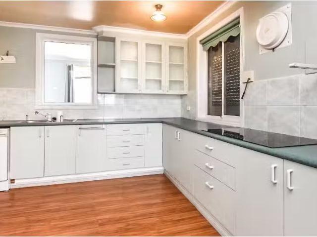 Rental! 76 Adina Crescent, Orange House for rent Listed by Be.
